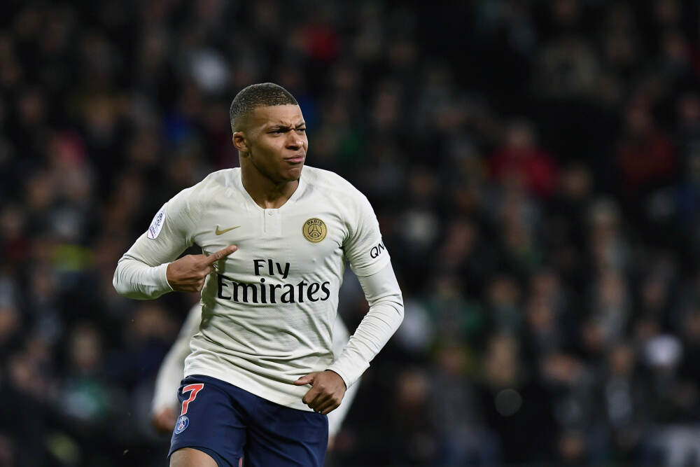 一人归满盘活！国米5球狂扫9分领跑 劳塔罗双响诠释何为主心骨